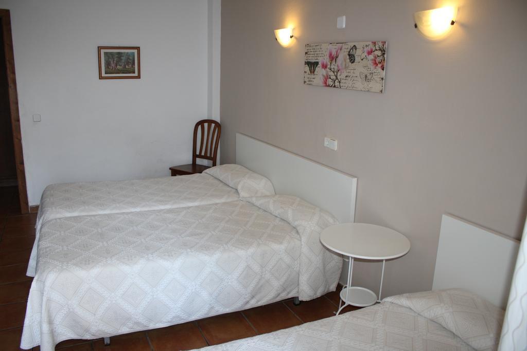 Hostal Pinar Palma de Mallorca Bagian luar foto