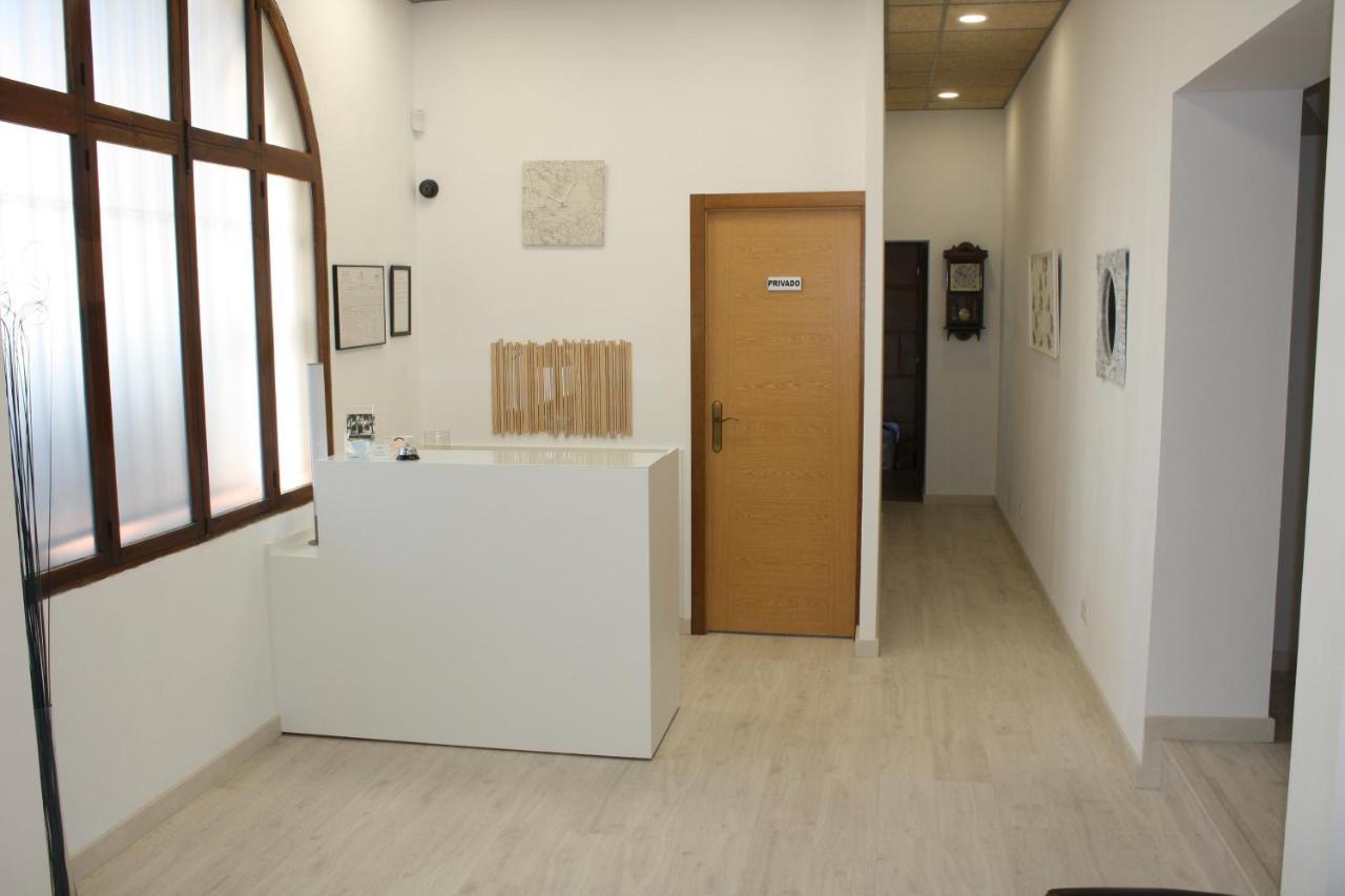 Hostal Pinar Palma de Mallorca Bagian luar foto